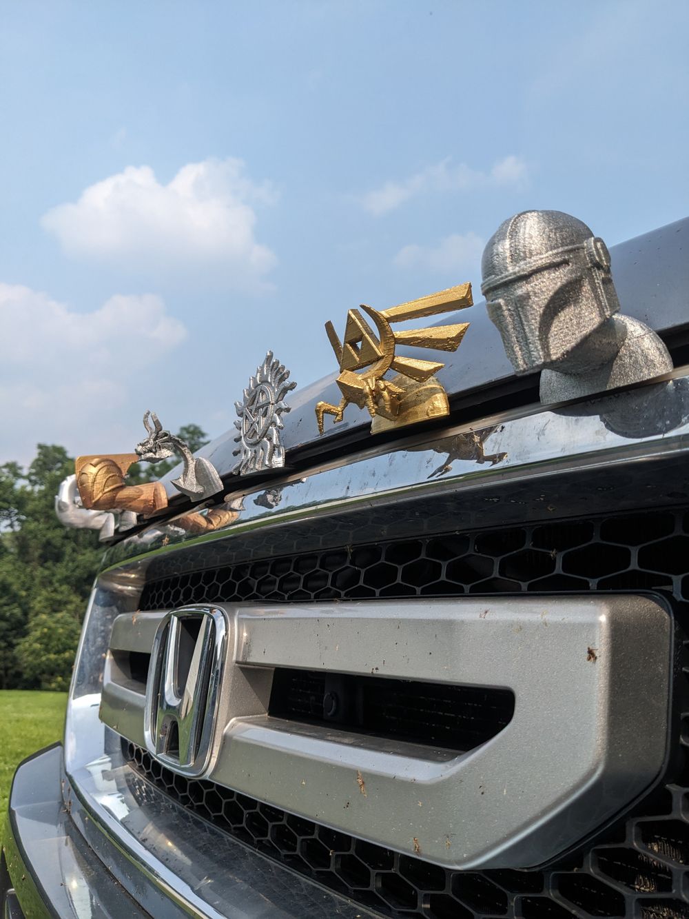 Universal Hood Ornaments